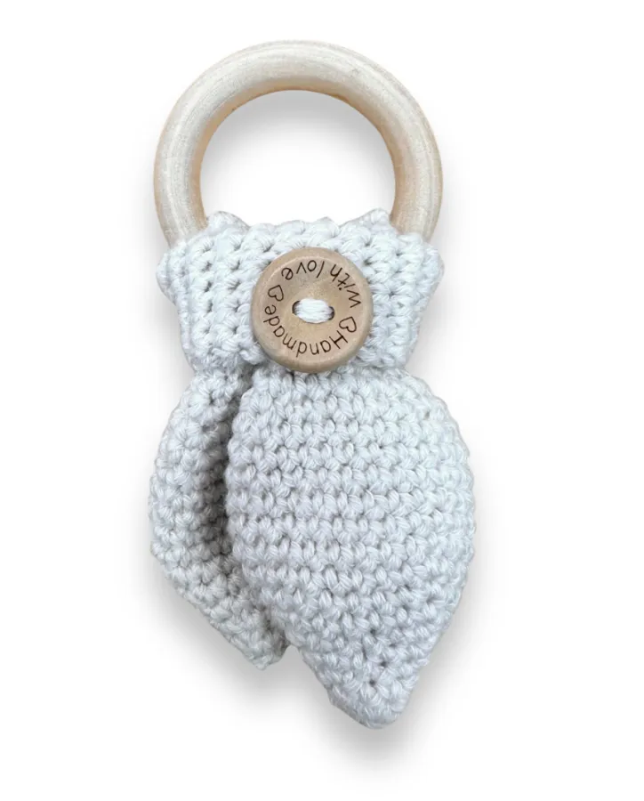 HandMade kousátko s chrastítkem bílé