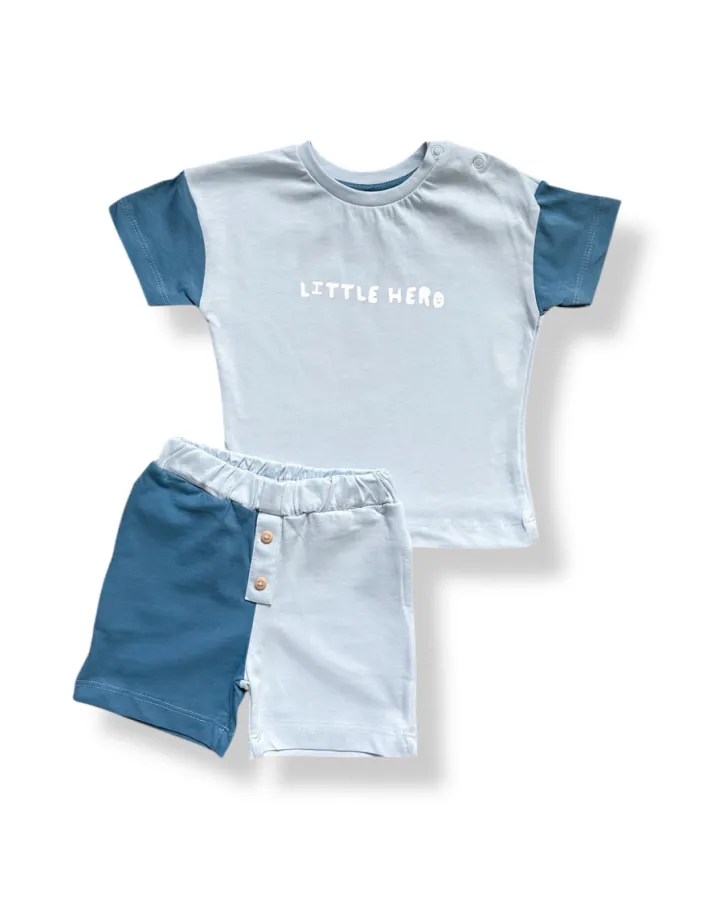 Triko a kraťásky s nápisem little hero, modré