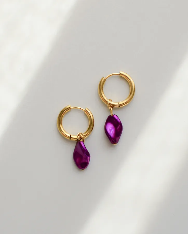Radiant Ruby Whispers Hoop- Náušnice
