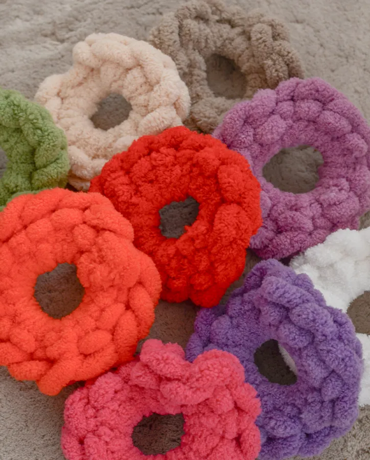HandMade scrunchie bílá
