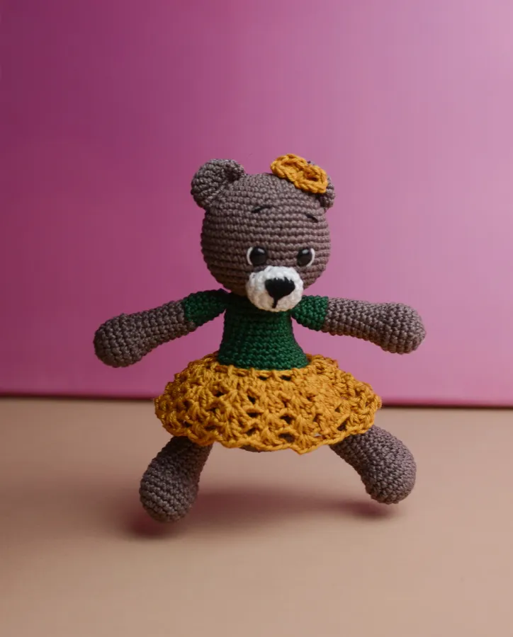 HandMade háčkovaný medvídek se sukýnkou